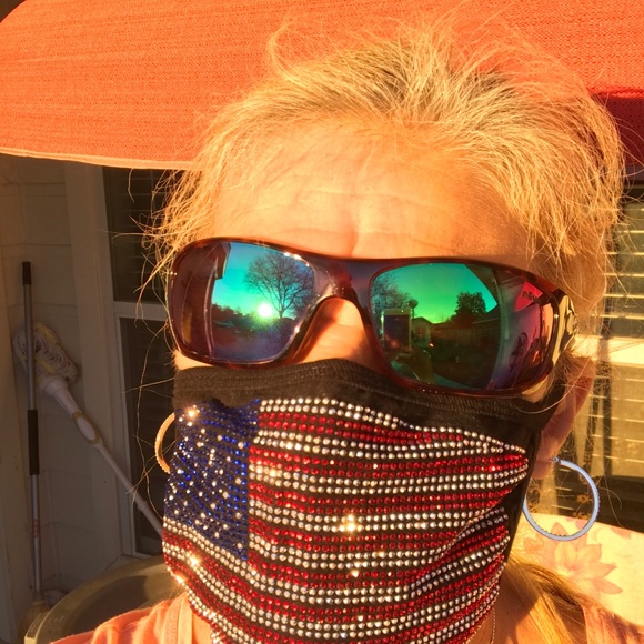 Very Blingy and Patriotic mask - Picture 6 of 6